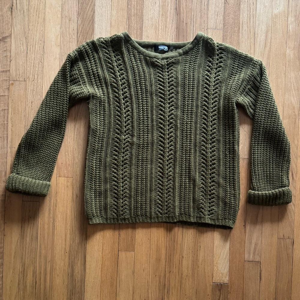 Mak B Sweater Large